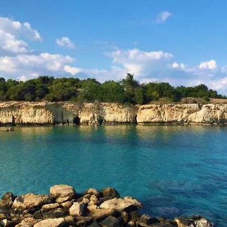 Poppy Villa Paralimni