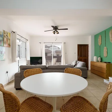 Poppy Villa Paralimni